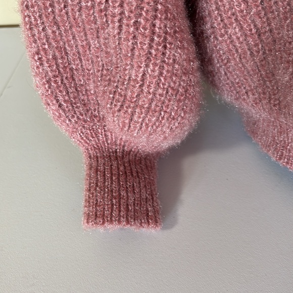 Shein Curve V-Neck Sweater - Picture 3 of 8